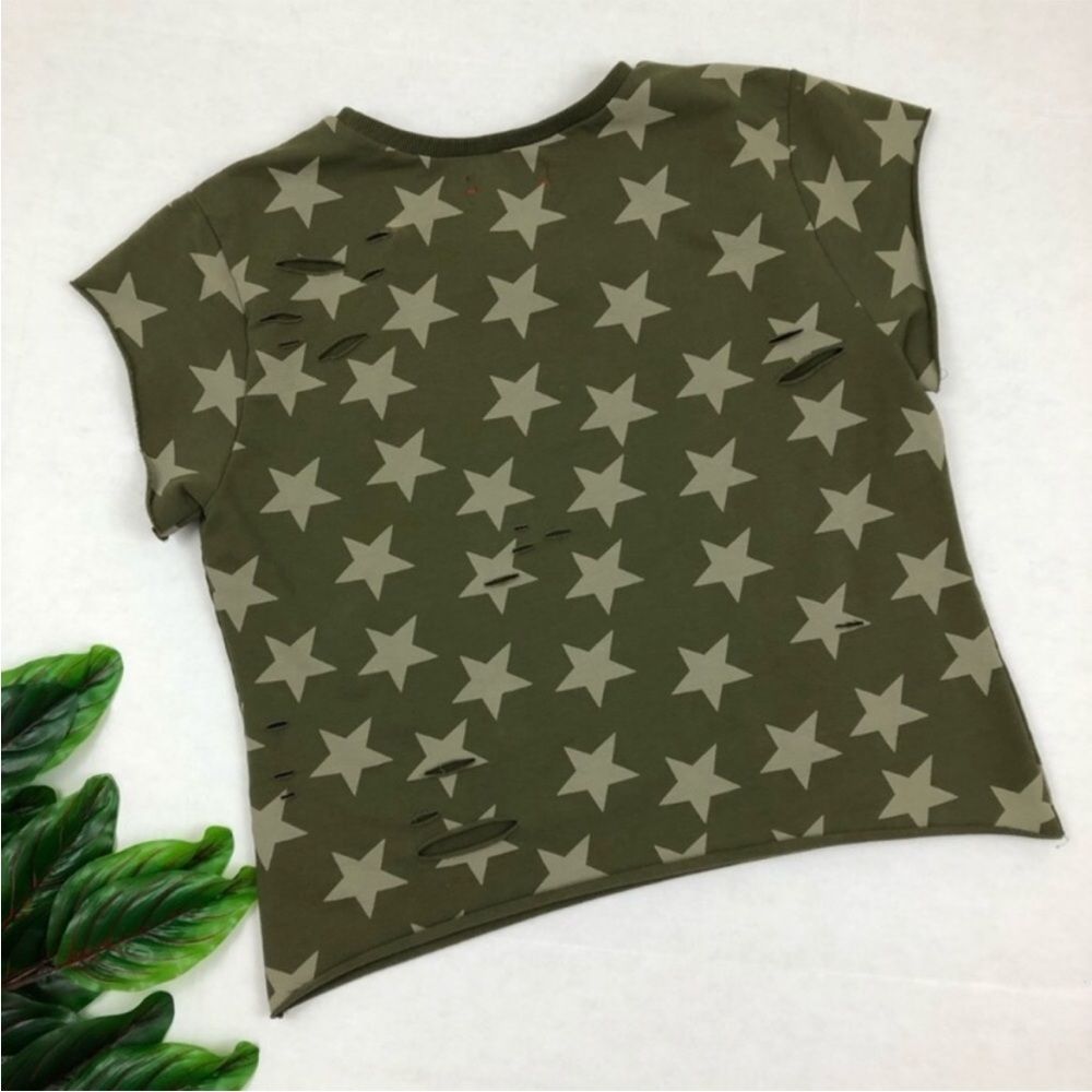 Green Distressed Star Print Top Women’s Medium